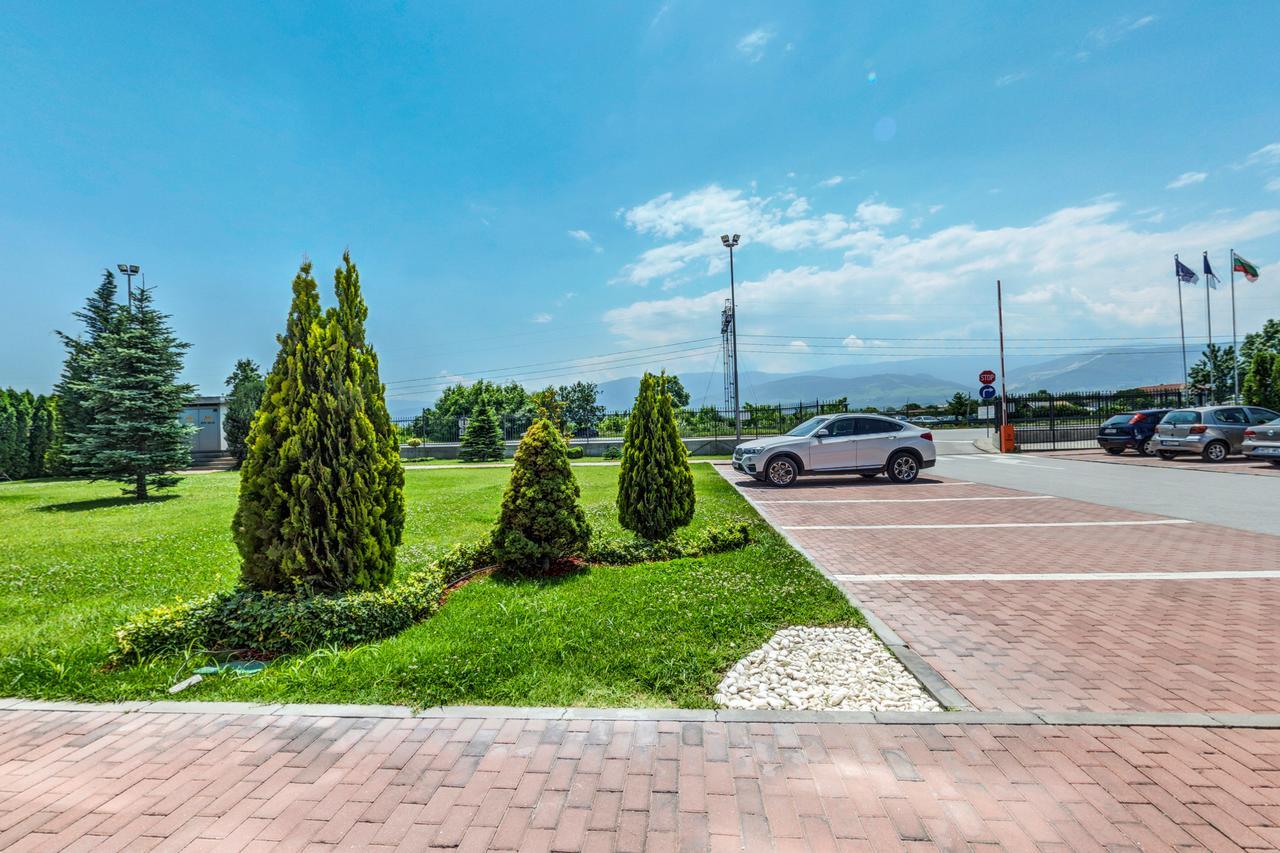 Hotel Chiirite Plowdiw Exterior foto